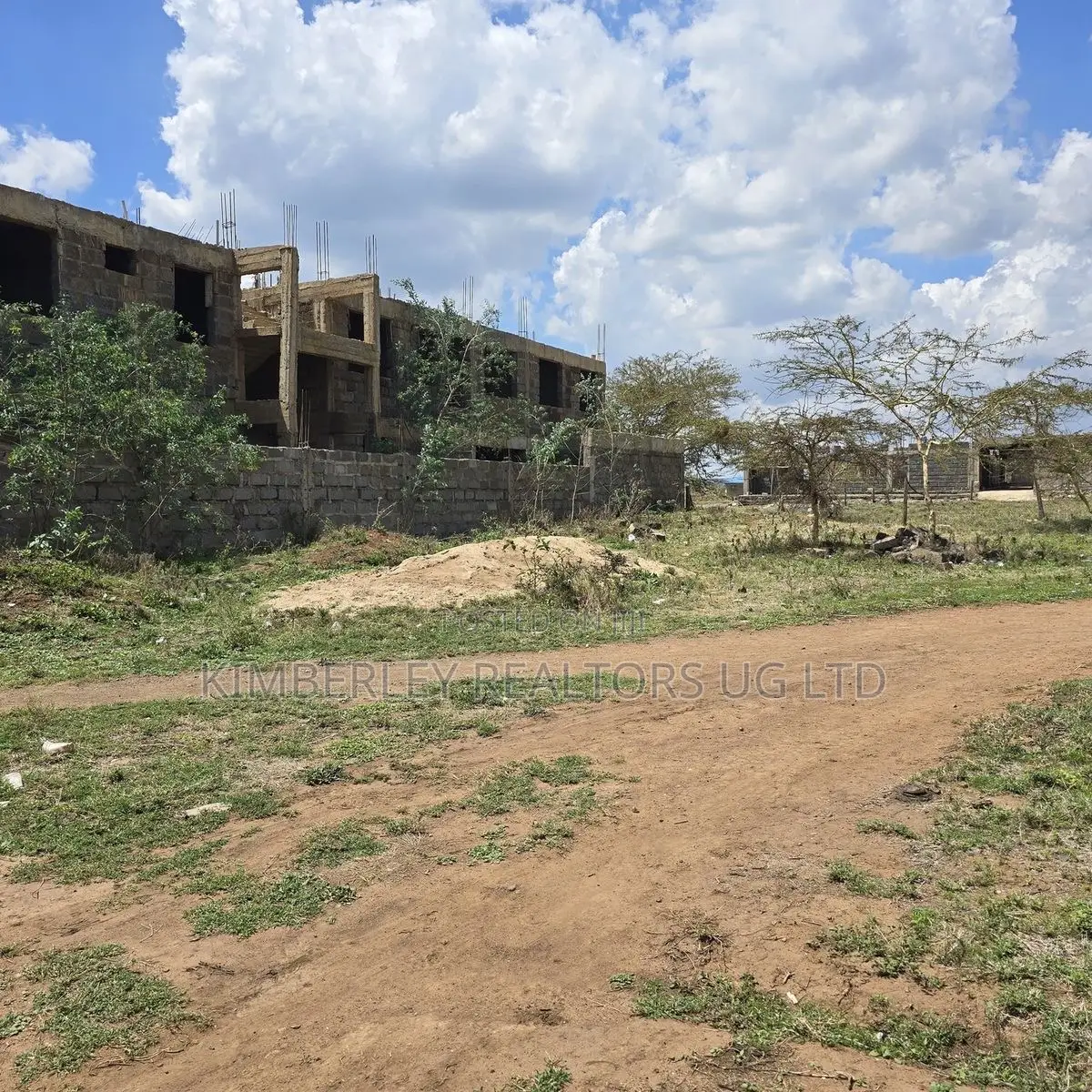 Commercial Plot for Sale – Mutundwe Kisigula Junction