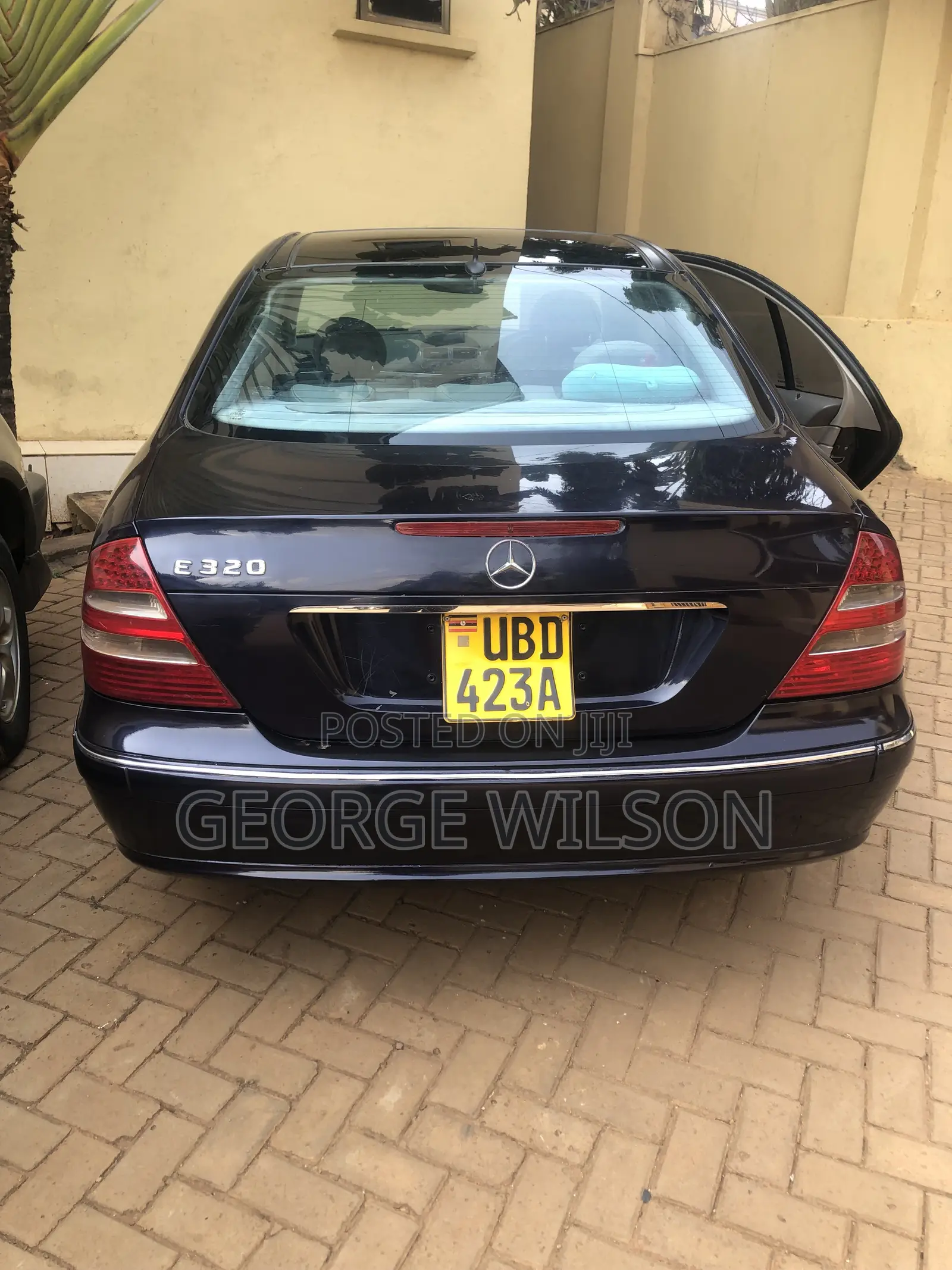 Mercedes-Benz E320 2004 Blue