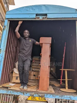 House Movers And Packers 14x