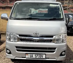 Toyota HiAce 2012 Silver