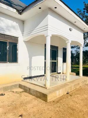 2bdrm House in Near Industrial Park, Mbale for sale