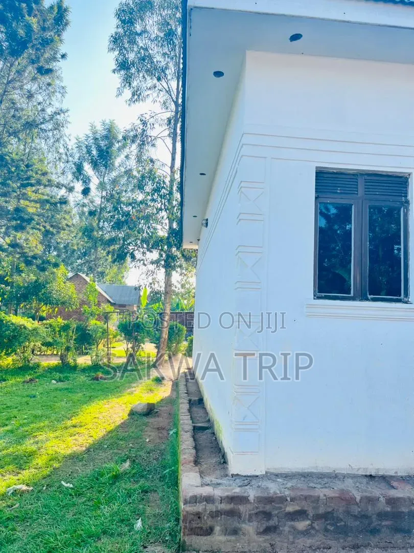 2bdrm House in Near Industrial Park, Mbale for sale