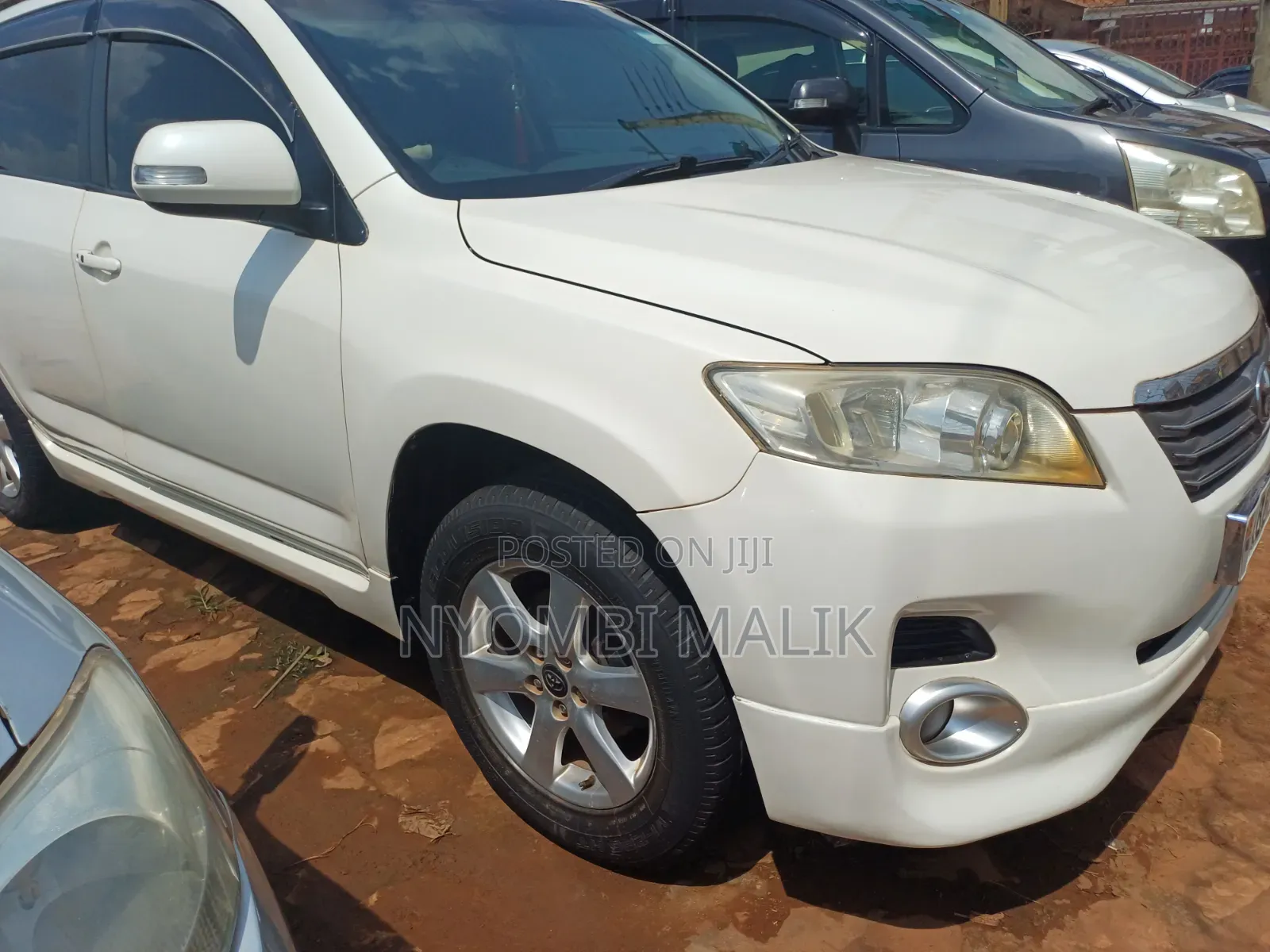 Toyota Vanguard 2008 White