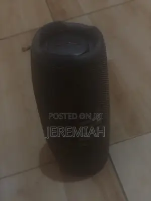 JBL Charge 5