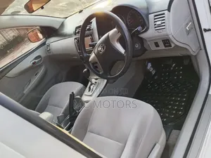 Toyota Axio 2009 White