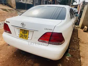 Toyota Crown 2008 White