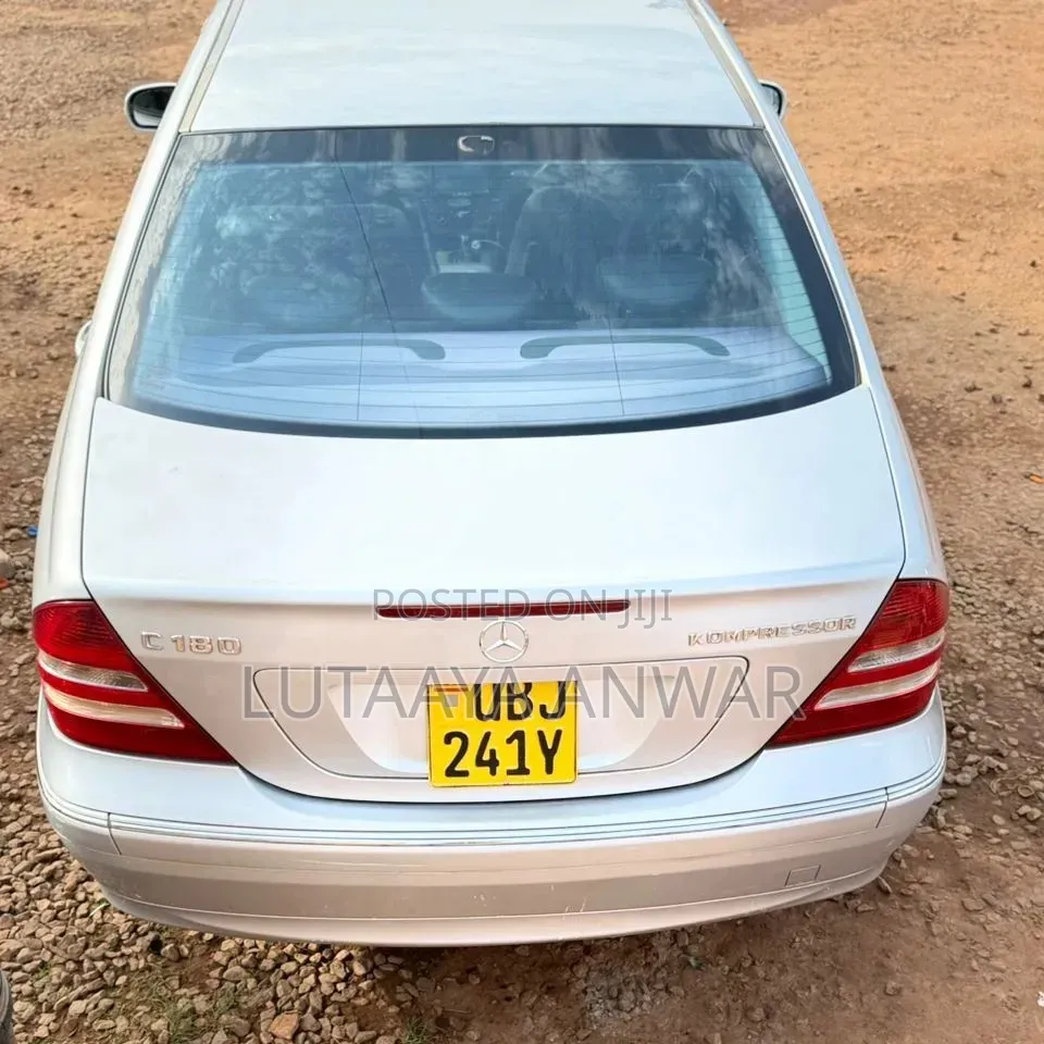 Mercedes-Benz C180 2006 Silver