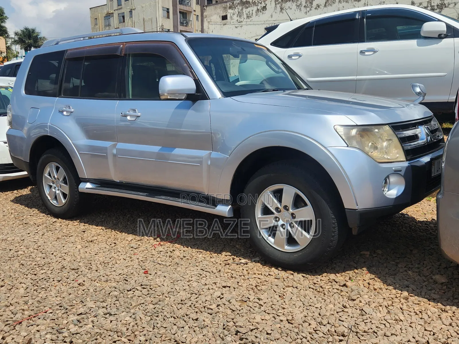 Mitsubishi Pajero 2010