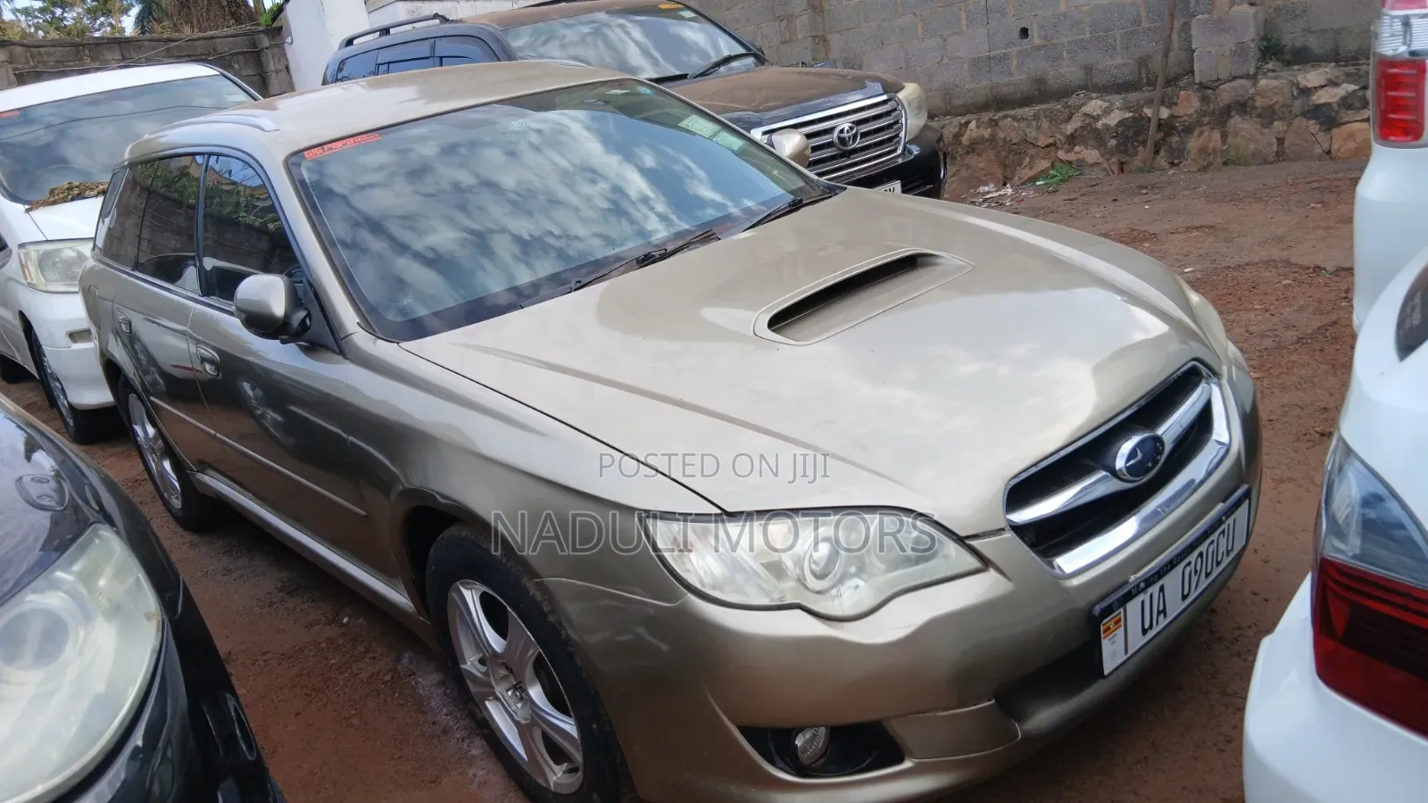 Subaru Legacy 2010 Gold