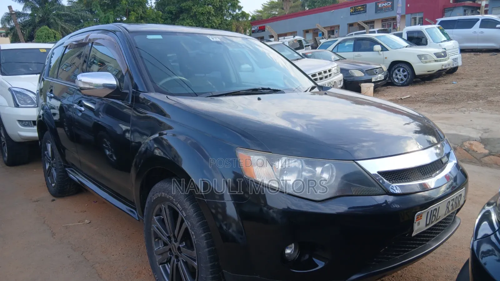 Mitsubishi Outlander 2012 Black