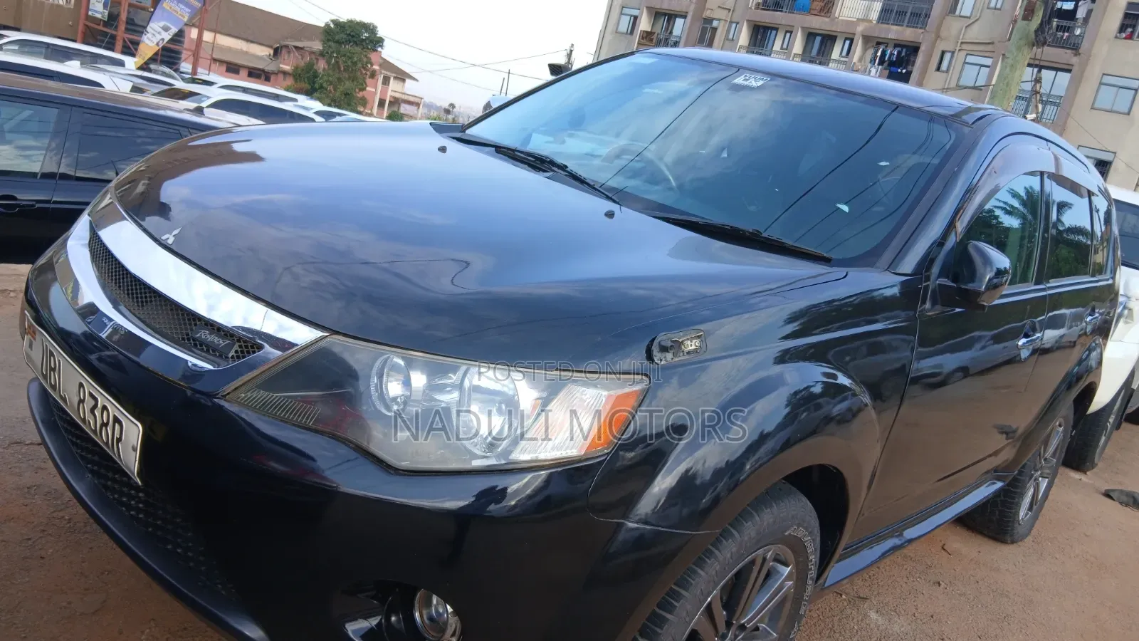 Mitsubishi Outlander 2012 Black