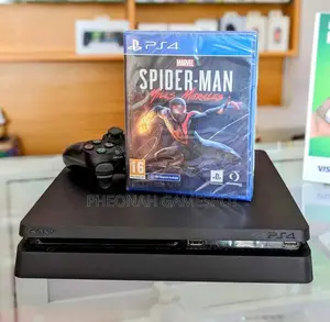 Ps4 Standard Chipped Console, Two Pads, Great Game Set