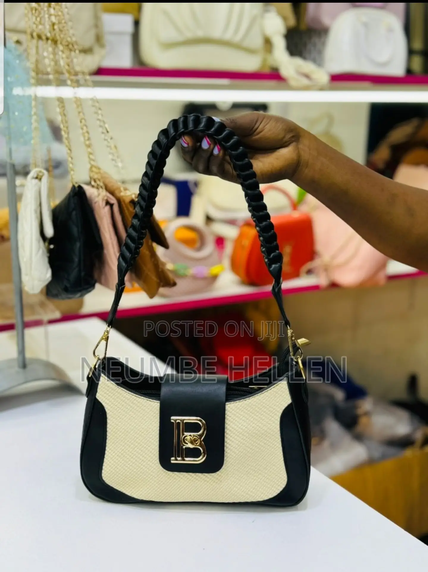Hellena's Luxe Closet