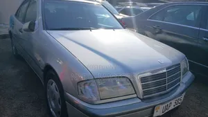 Mercedes-Benz C200 2004 Silver
