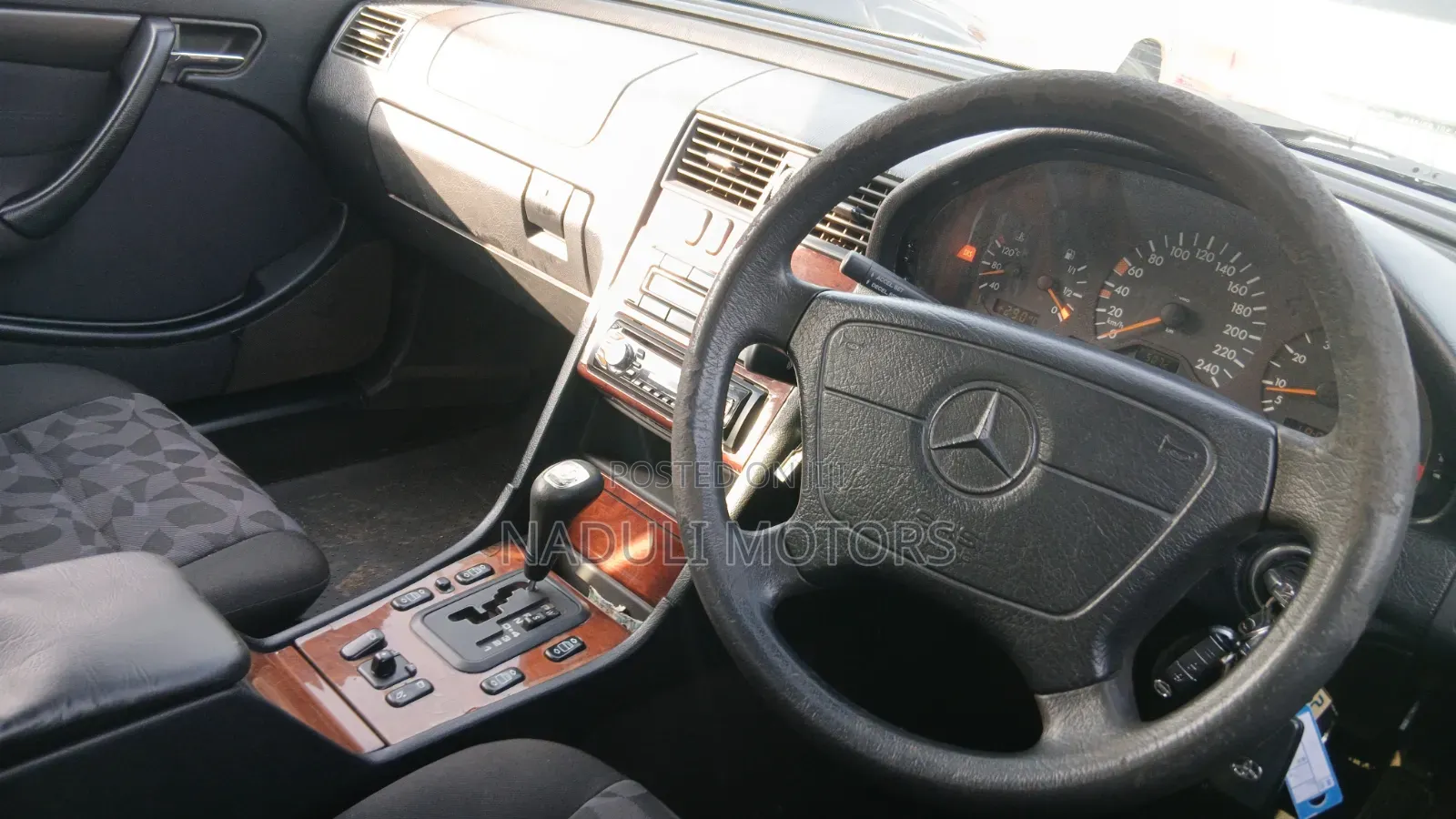 Mercedes-Benz C200 2004 Silver