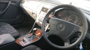 Mercedes-Benz C200 2004 Silver
