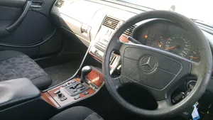 Mercedes-Benz C200 2004 Silver