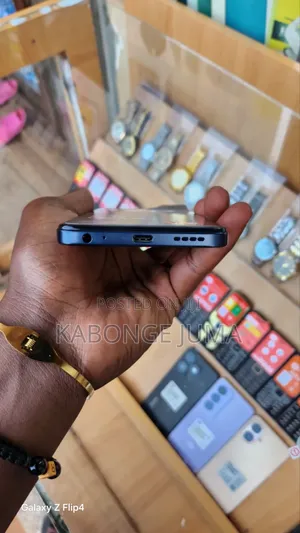 New Itel A90 64 GB Black