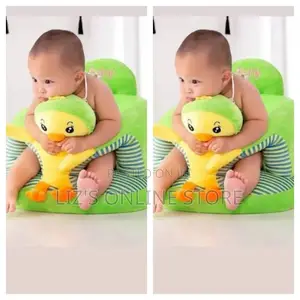 Winston Home Plush Duck-Themed Baby Sofa Seat in Lime Green.