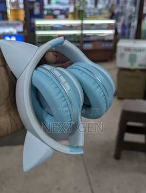 St859b Cute Cat-Ear Kids Wireless Headphones