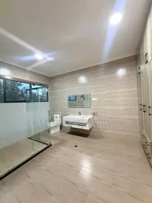5bdrm Duplex in Mbuya Estate, Nakawa for rent