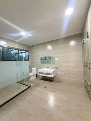 5bdrm Duplex in Mbuya Estate, Nakawa for rent