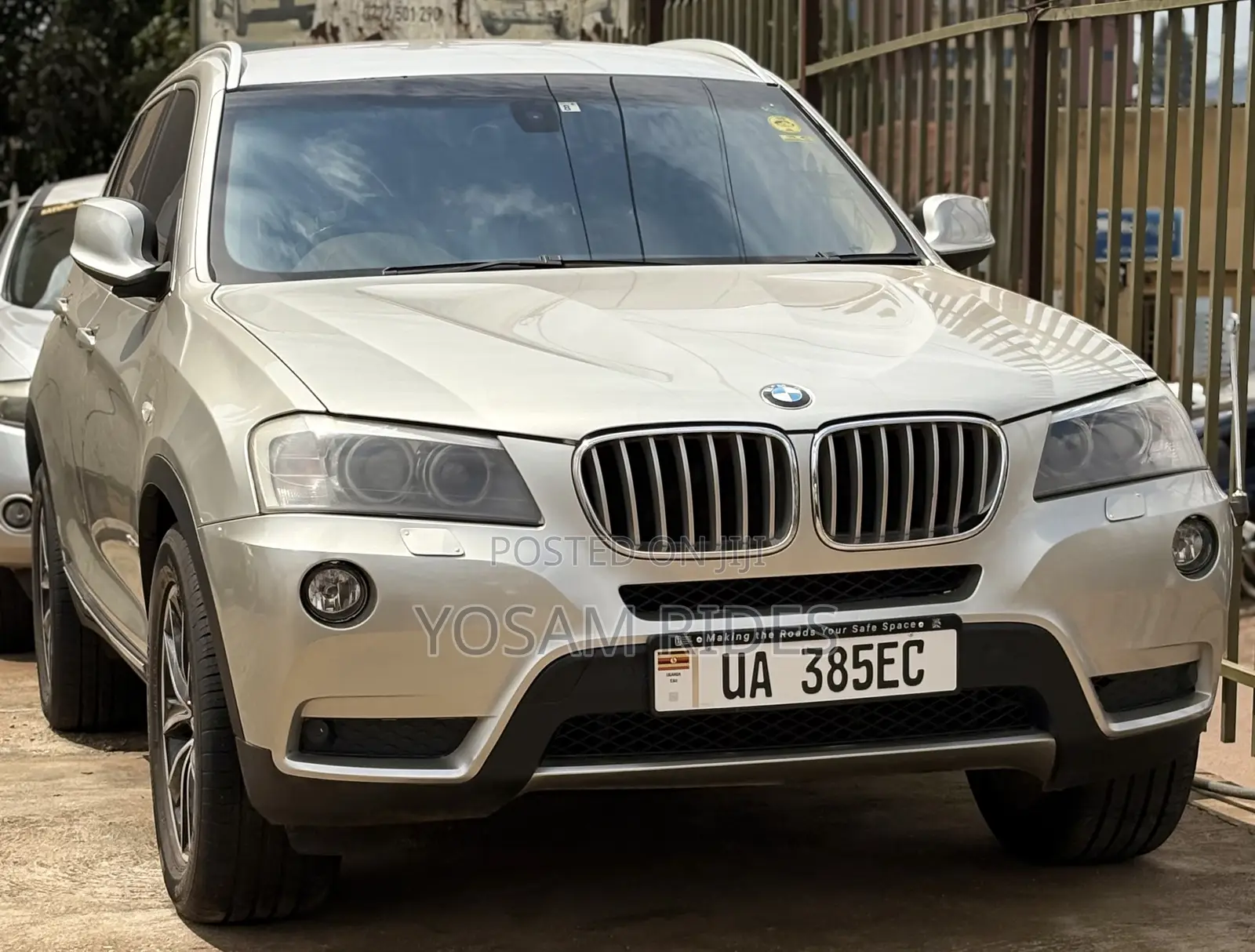 BMW X3 xDrive28i 4dr SUV AWD (2.0L 4cyl Turbo 8A) 2014 Gold