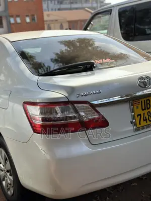 Toyota Premio 2010 White