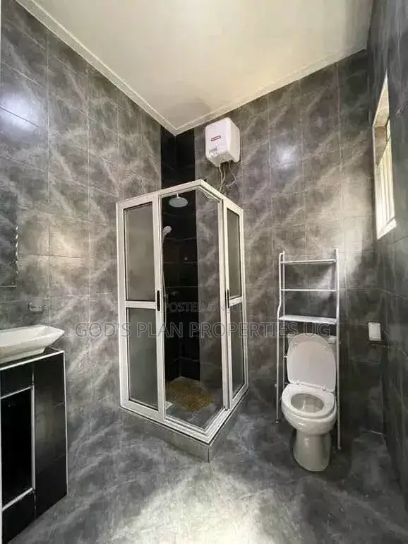 3bdrm Apartment in Nakawa Mbuya Estate for rent