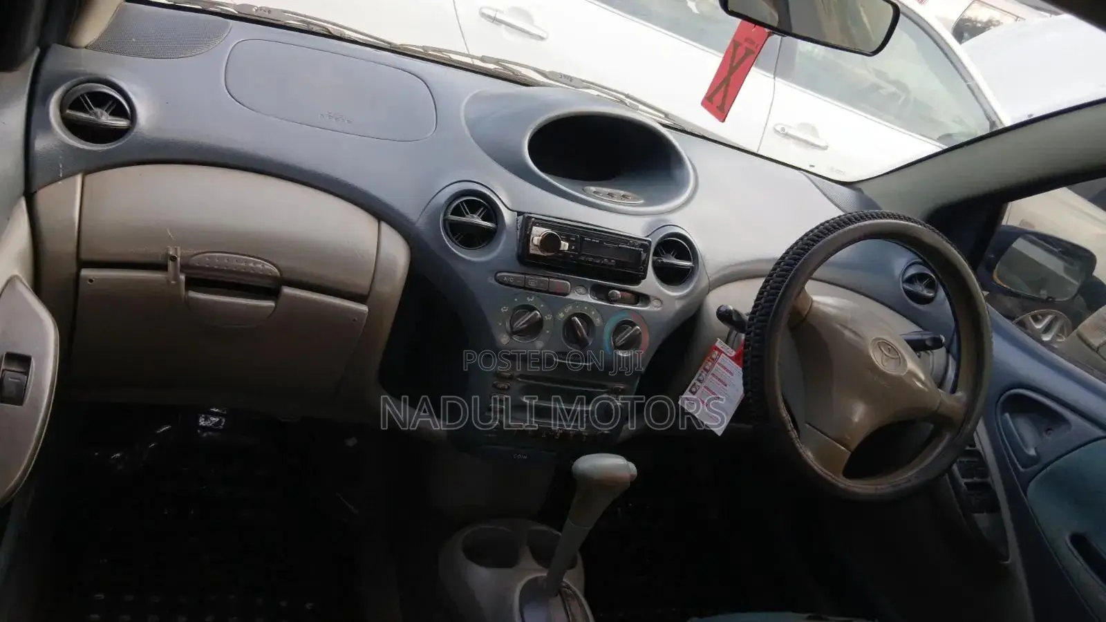 Toyota Vitz 2001 Blue