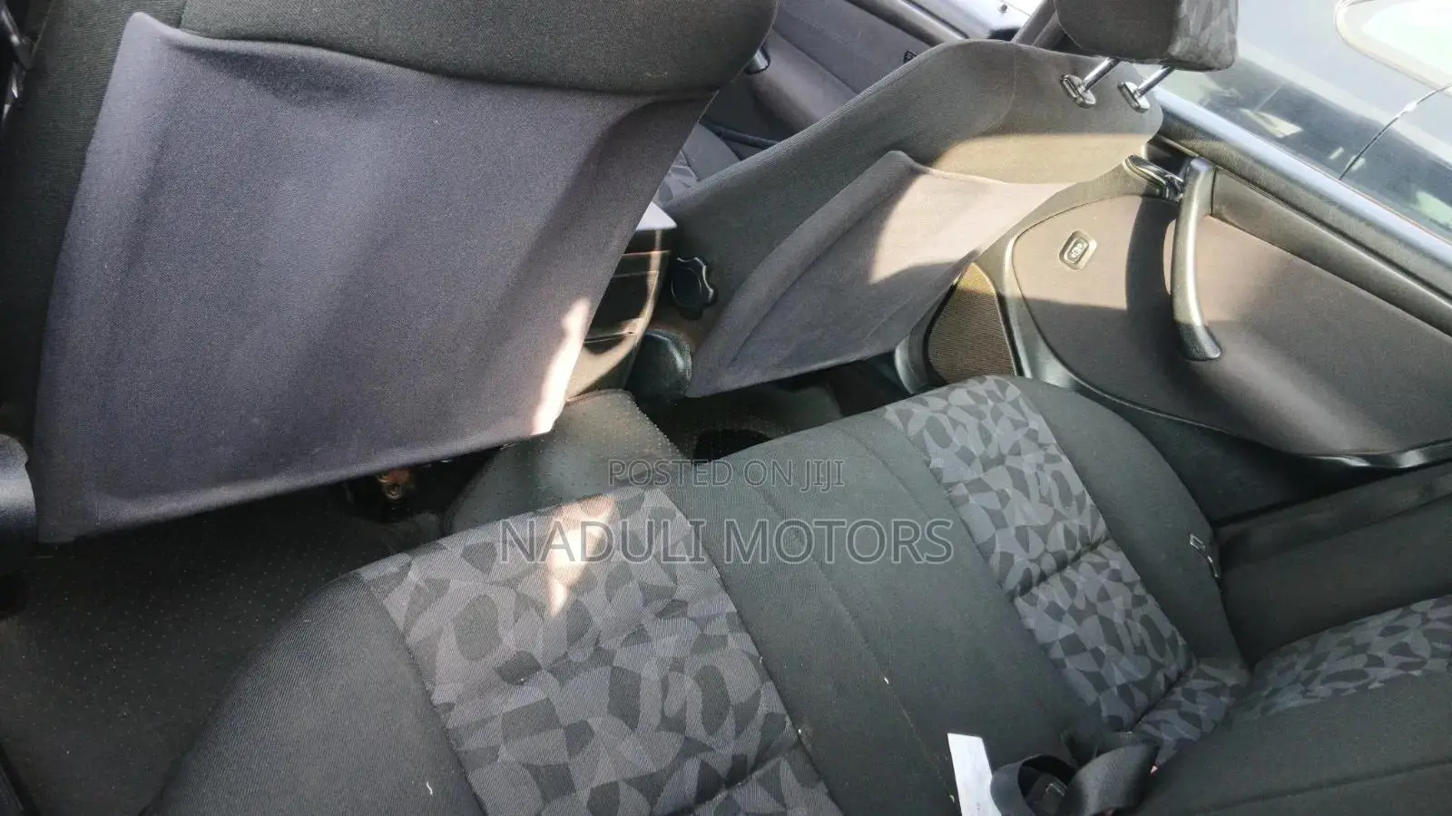 Mercedes-Benz C200 2004 Silver