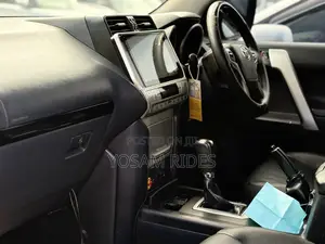 Toyota Land Cruiser Prado 2.8 2017 Gray