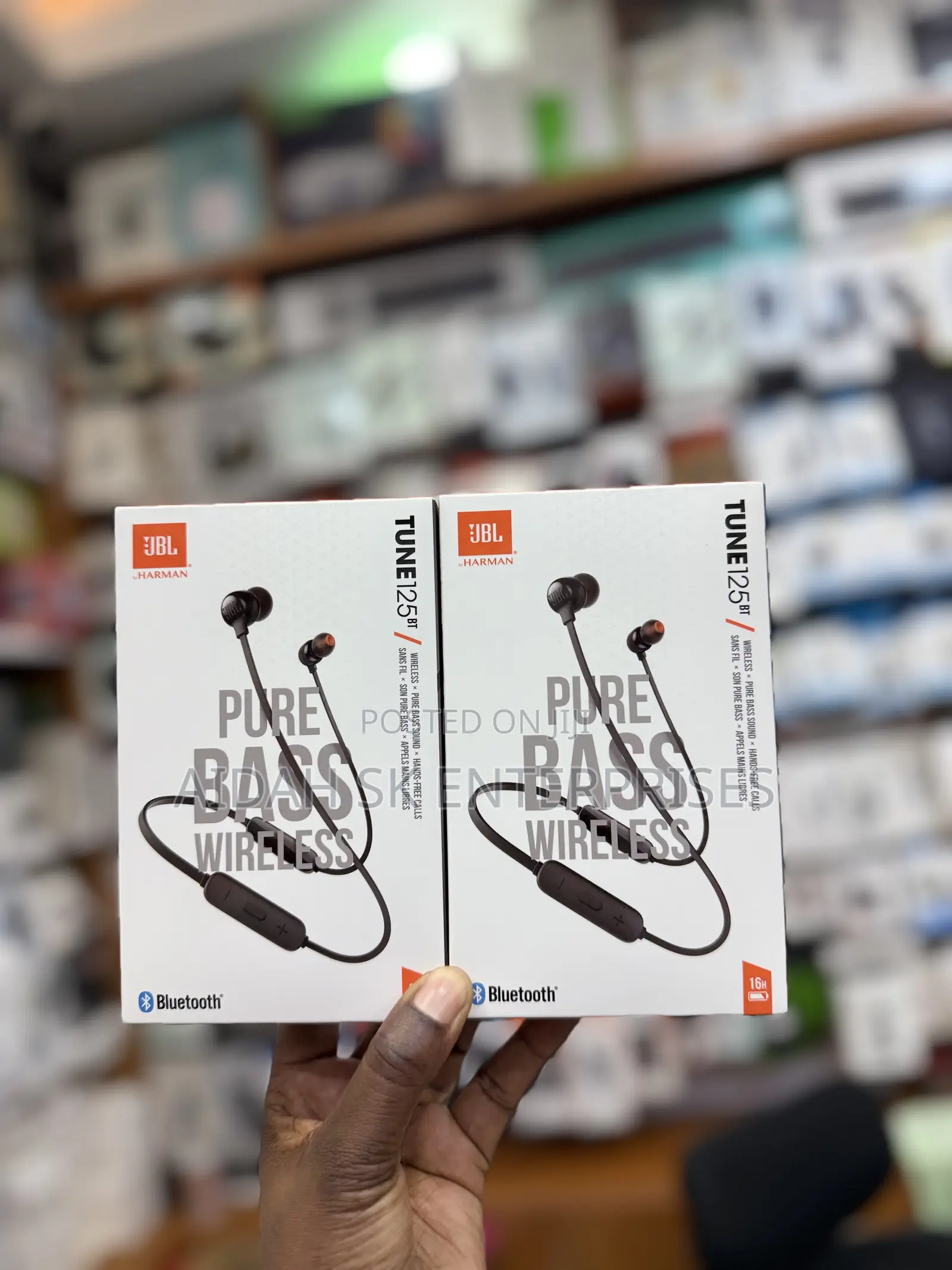 JBL Tune 125bt Wireless in-Ear Headphones