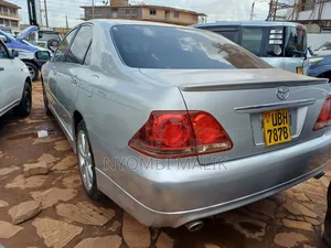 Toyota Crown 2008 Silver