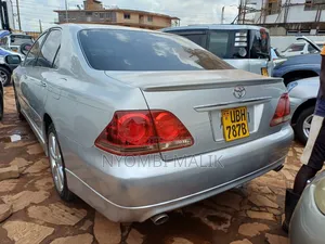 Toyota Crown 2008 Silver