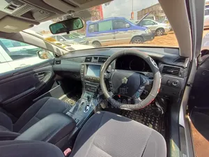 Toyota Crown 2008 Silver