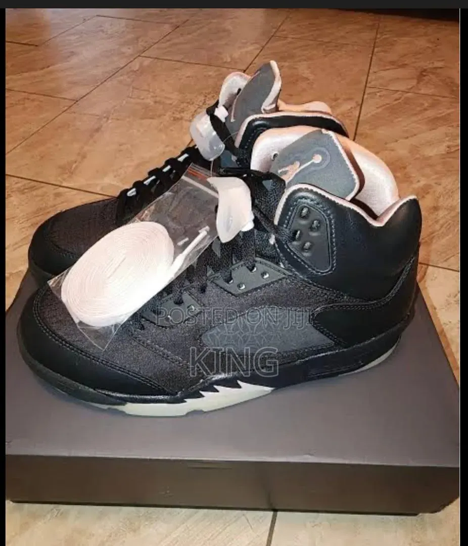 Nike Air Jordan 5 Retro X Paris Saint-Germain "Off Noir" Sneakers.