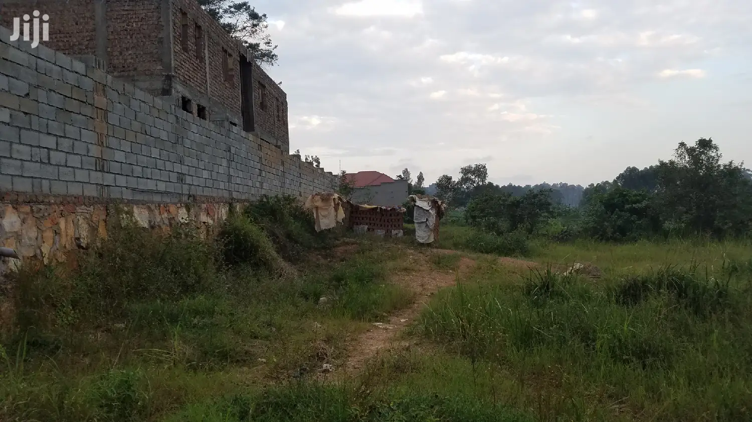 100/100ft Plot in Mpererwe