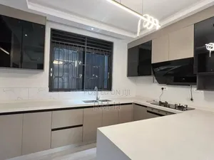 2bdrm Apartment in Kizungu, Central Division for rent