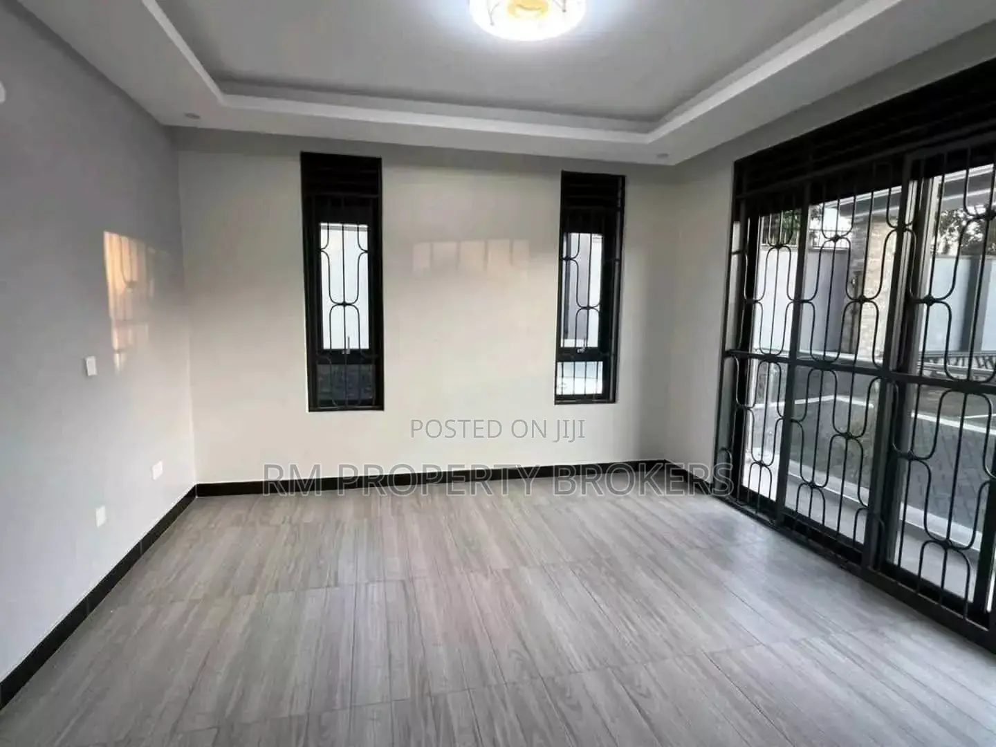 2bdrm Apartment in Kizungu, Central Division for rent