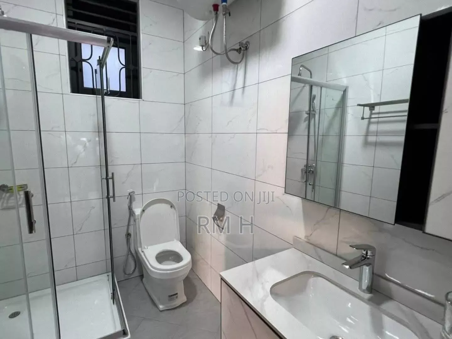 2bdrm Apartment in Kizungu, Central Division for rent
