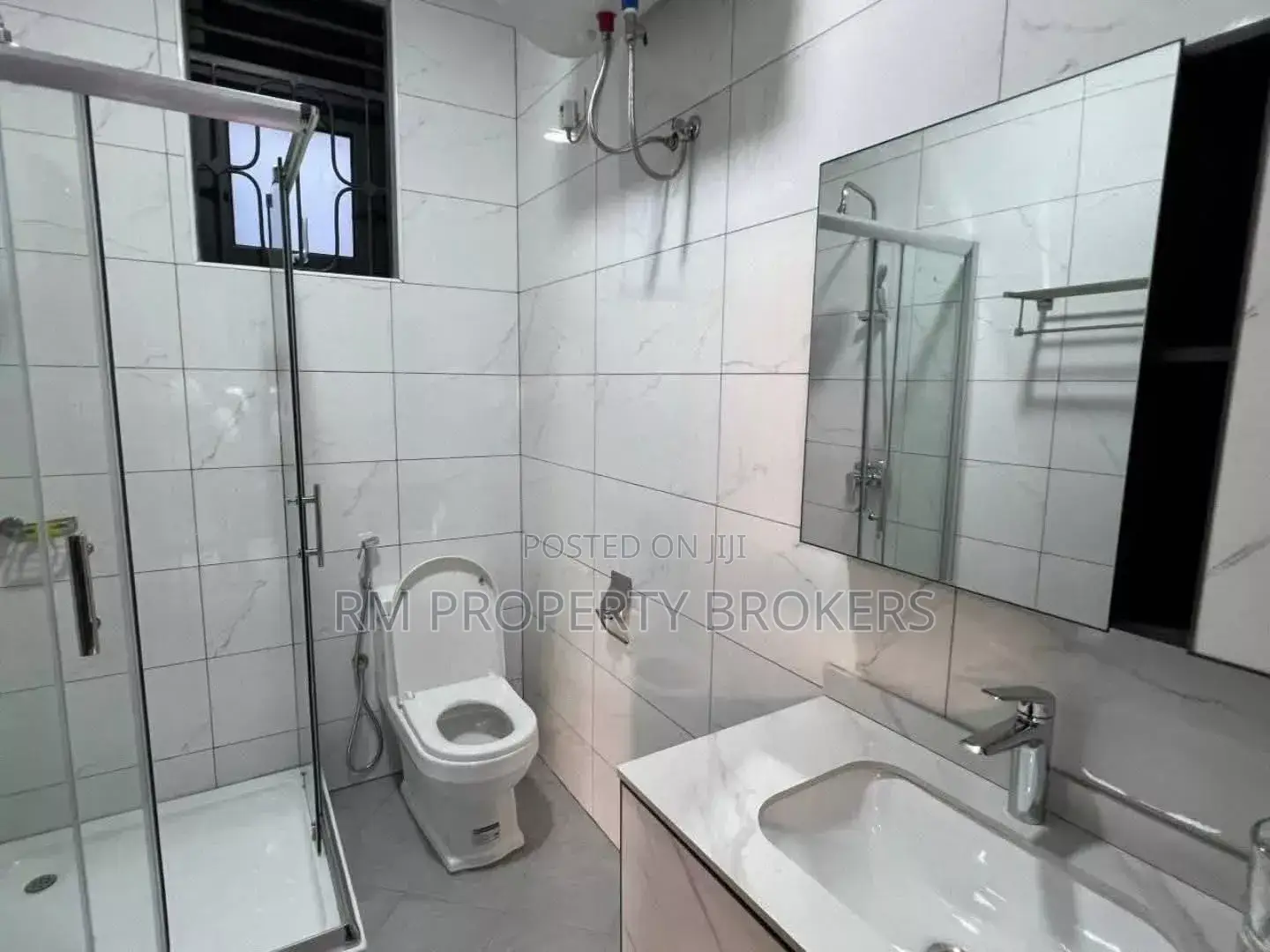 2bdrm Apartment in Kizungu, Central Division for rent