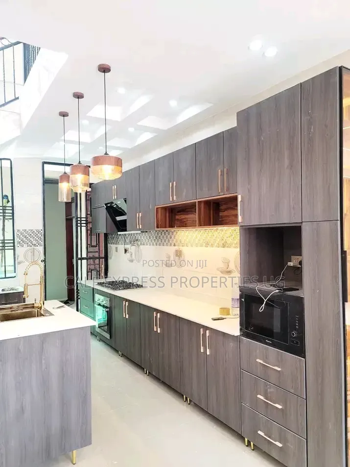 6bdrm Duplex in Bugolobi Estate, Nakawa for rent