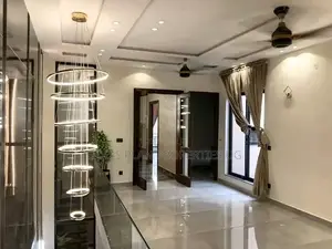 3bdrm Apartment in Muyenga Estate, Central Division for rent