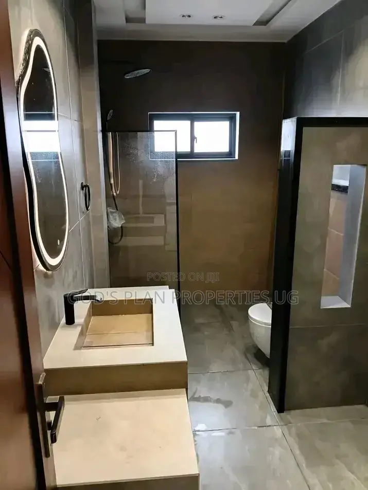 3bdrm Apartment in Muyenga Estate, Central Division for rent