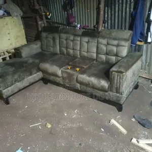 Green 4 Seater L Sofa Set With Battle Holders