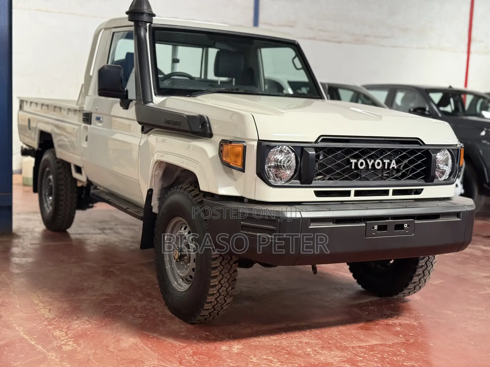 Toyota Land Cruiser Prado 2025 White