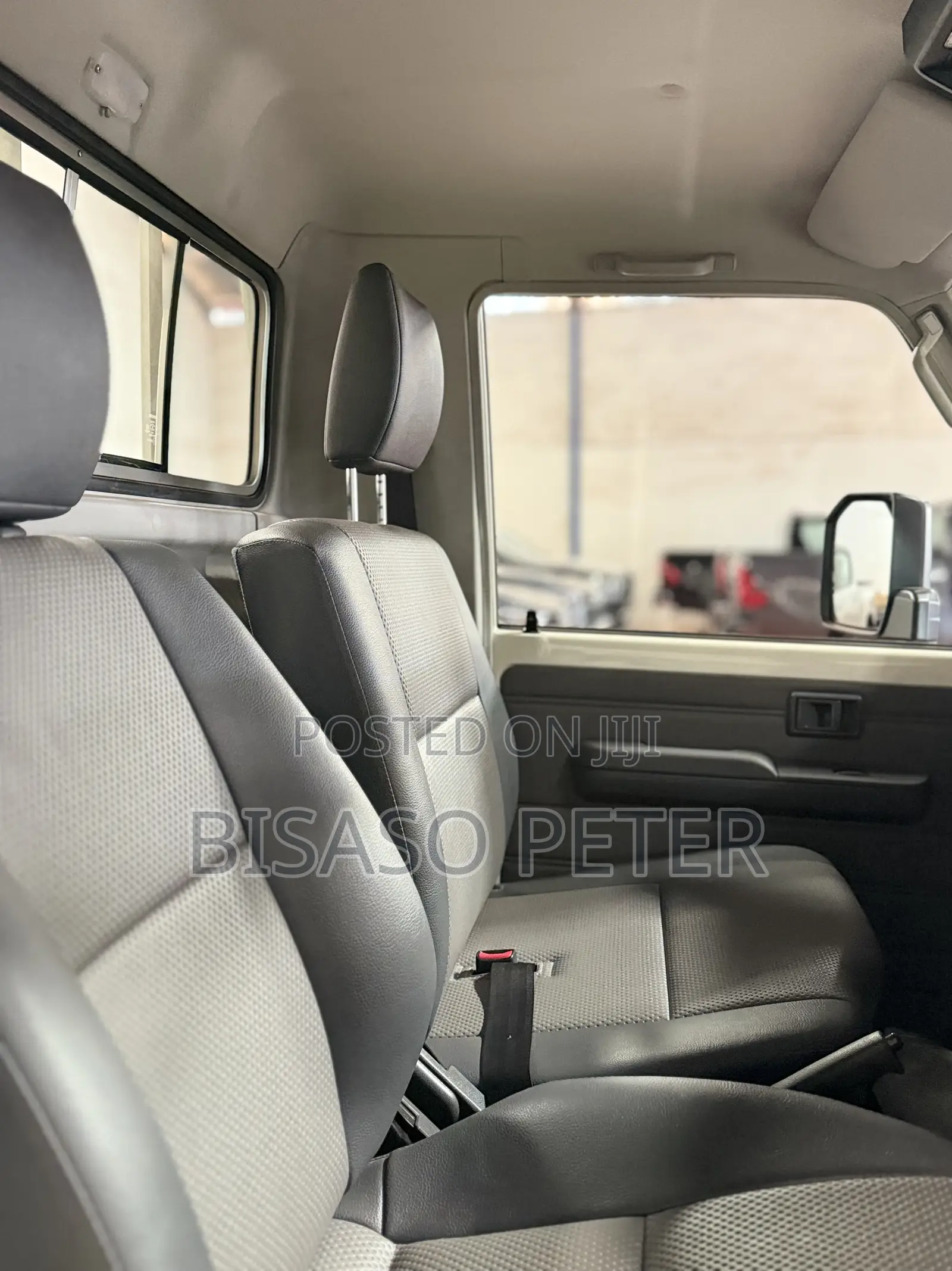 Toyota Land Cruiser Prado 2025 White
