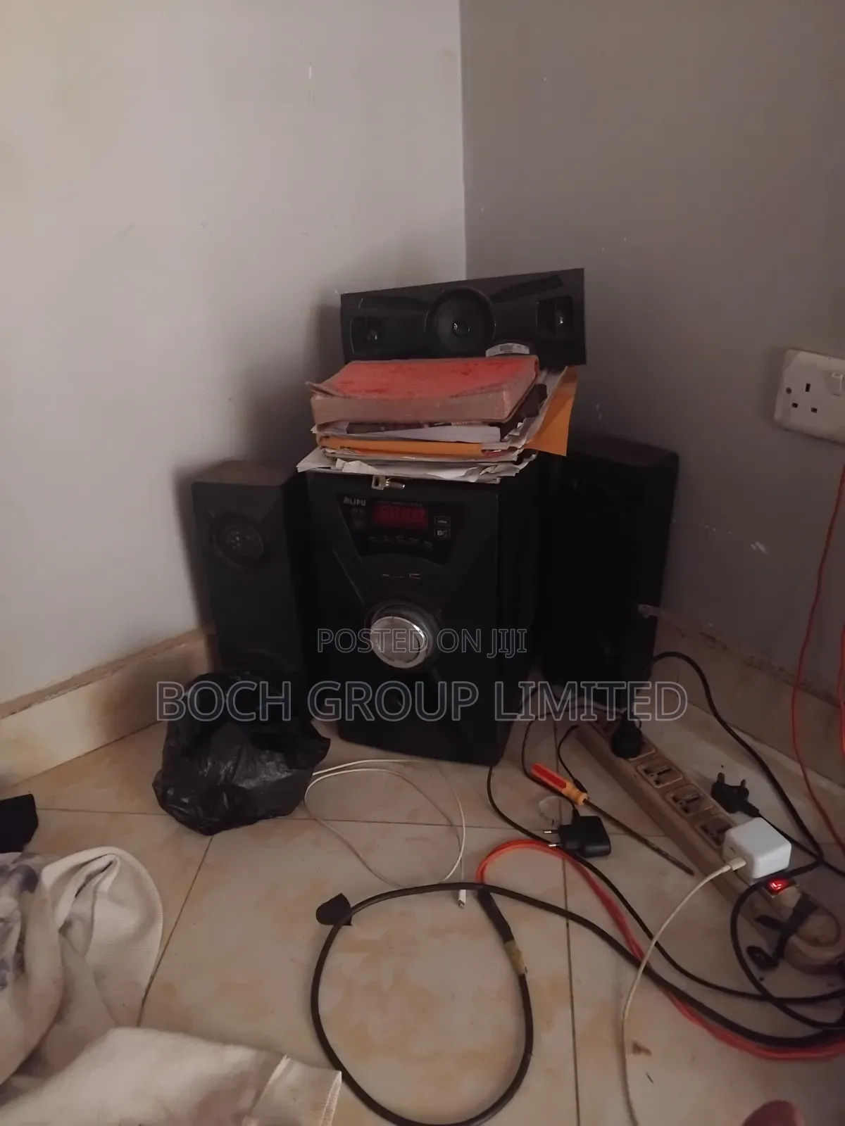 Woofer Music