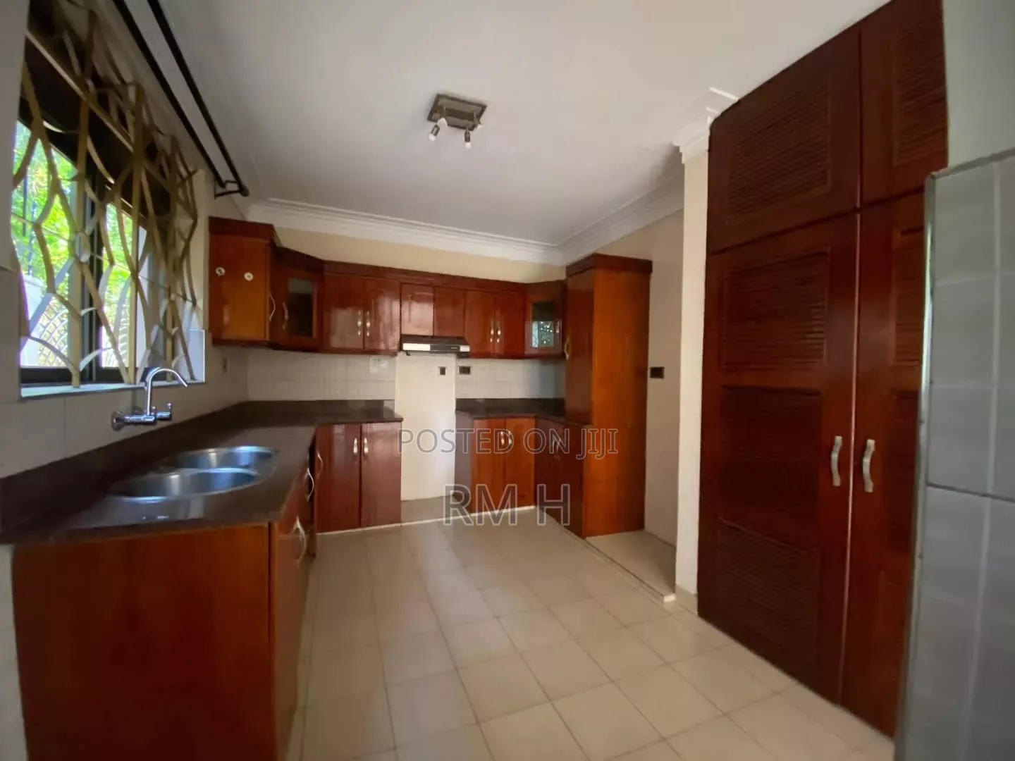 2bdrm Apartment in Makindye, Central Division for rent